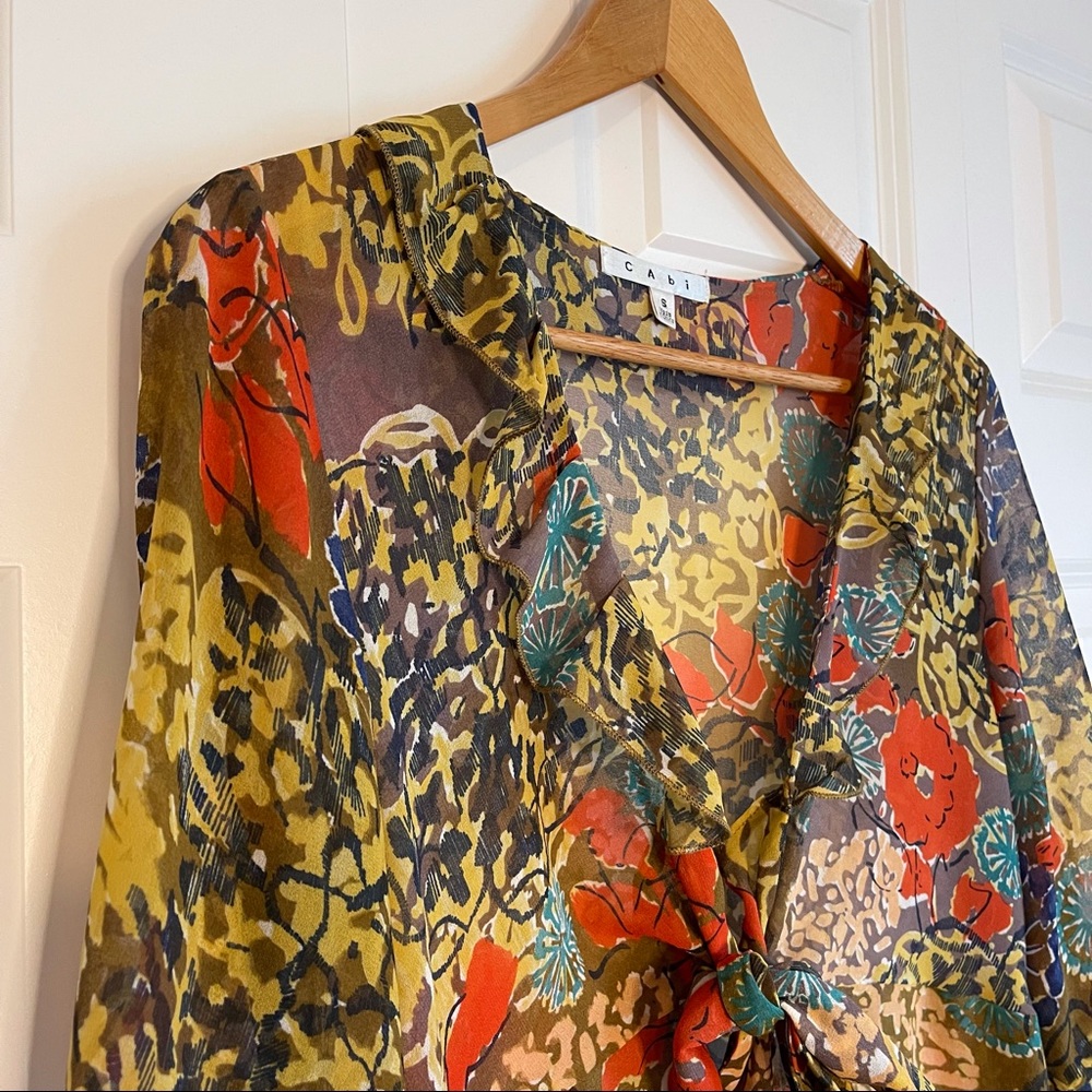 CAbi Shakespeare Tunic Floral Tie Front Blouse Size S